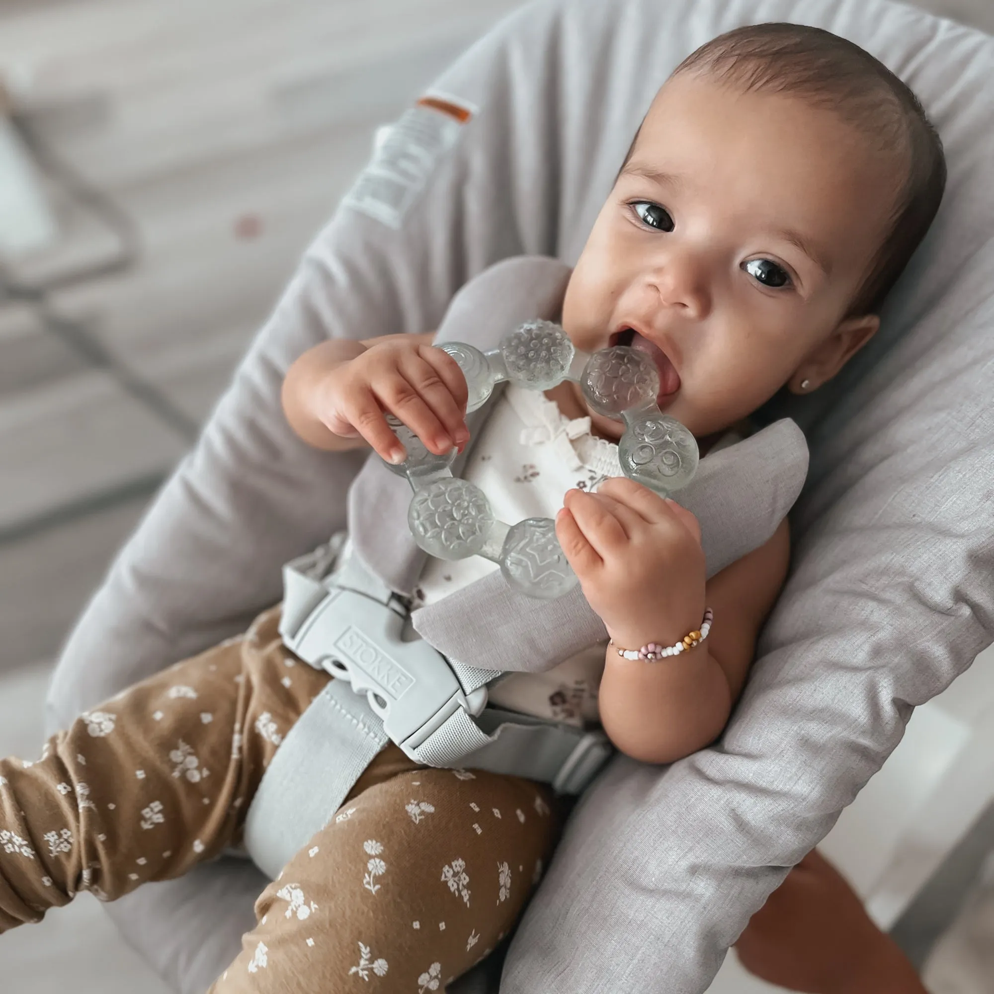 noüka Cooling Ring Teether - Moss