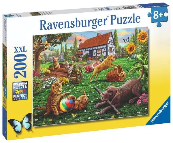 Ravensburger Playing in the Yard Puzzle 200pc