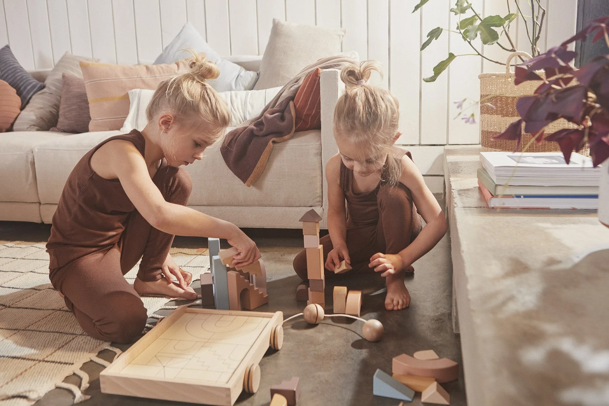 Wooden Rainbow Wagon with Blocks - Nature